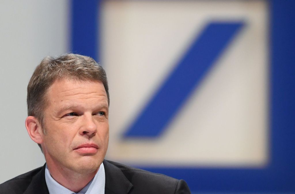 Deutsche-Bank-Chef hält weitere Zinserhöhungen für notwendig Deutsche-Bank-Chef hält weitere Zinserhöhungen für notwendig