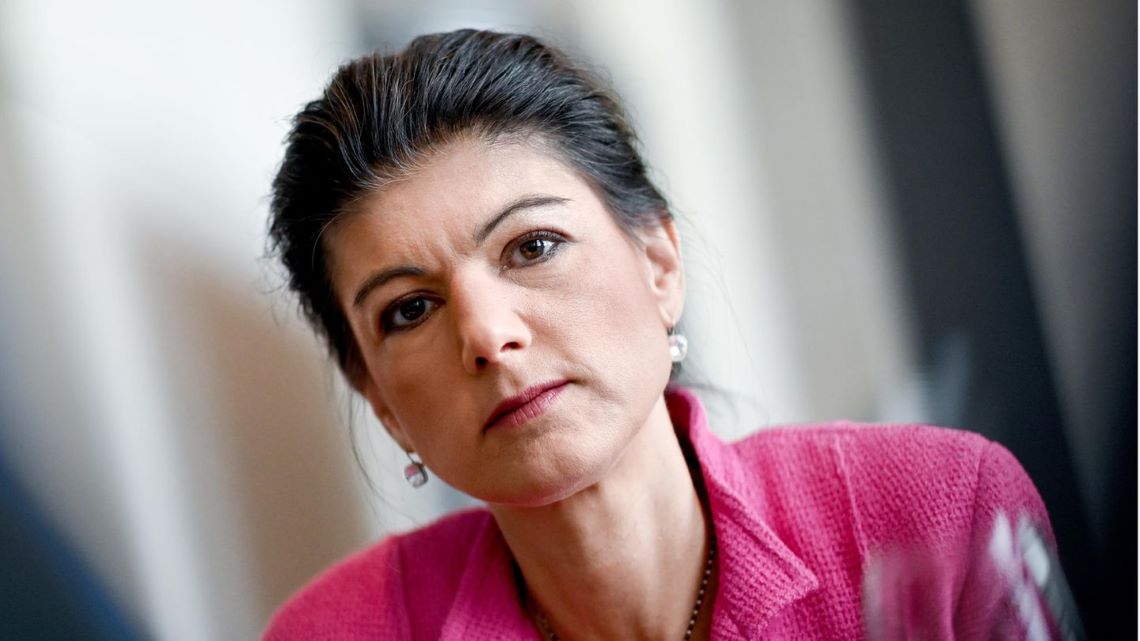 Wagenknecht hat einem Wortgefecht zu Vergewaltigungen ukrainischer Frauen durch russische Soldaten eine Kontroverse ausgelöst Wagenknecht hat einem Wortgefecht zu Vergewaltigungen ukrainischer Frauen durch russische Soldaten eine Kontroverse ausgelöst