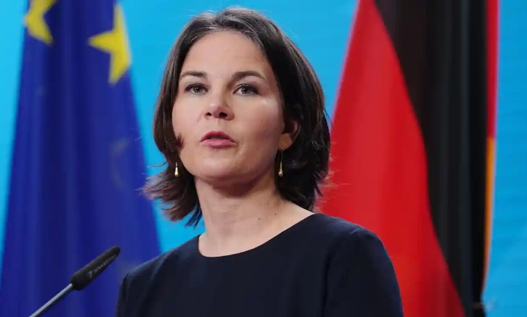 Baerbock: Forderung nach einem raschen Ende von Russlands Krieg in der Ukraine Baerbock: Forderung nach einem raschen Ende von Russlands Krieg in der Ukraine