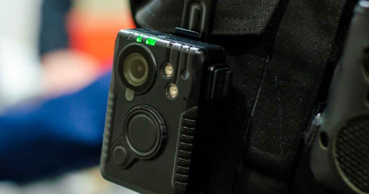 Deutsche Bahn will Kundenbetreuer in Zügen mit Bodycams ausstatten Deutsche Bahn will Kundenbetreuer in Zügen mit Bodycams ausstatten