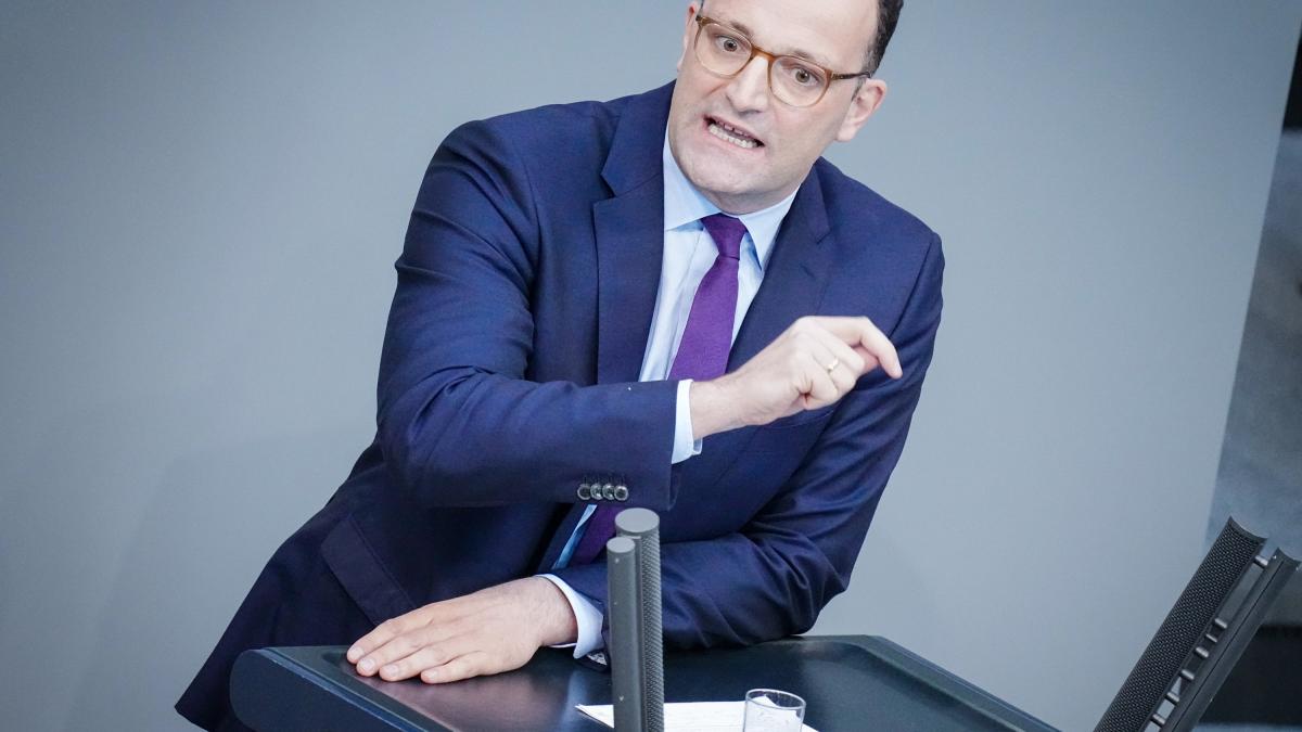 Spahn hat persönliche Kontakte zu einem angeklagten Ex-Unternehmer bestritten