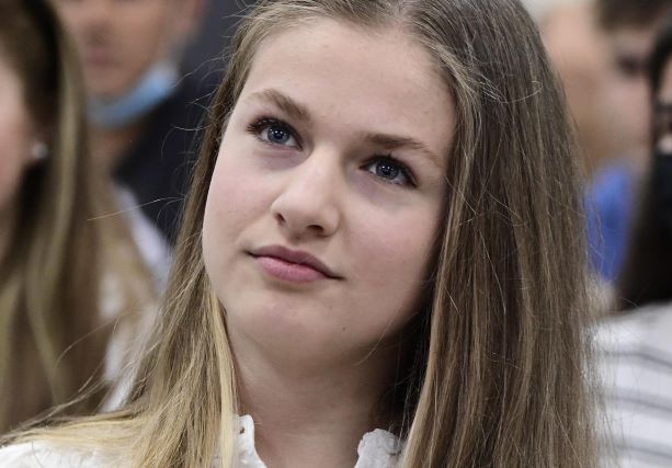 Die spanische Kronprinzessin Leonor startet eine dreijährige militärische Ausbildung Die spanische Kronprinzessin Leonor startet eine dreijährige militärische Ausbildung