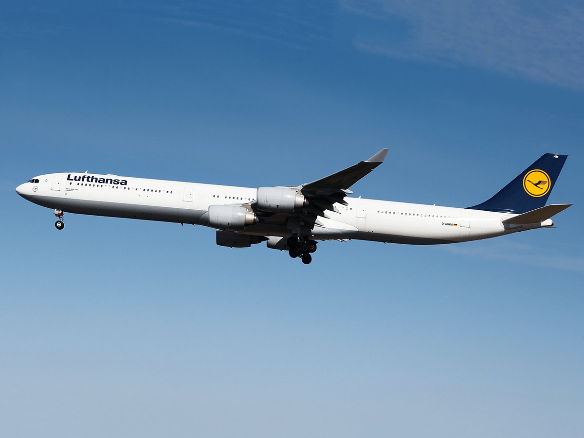 An Bord zweier Maschinen von Lufthansa und Condor sind durch Turbulenzen insgesamt 27 Menschen verletzt worden An Bord zweier Maschinen von Lufthansa und Condor sind durch Turbulenzen insgesamt 27 Menschen verletzt worden