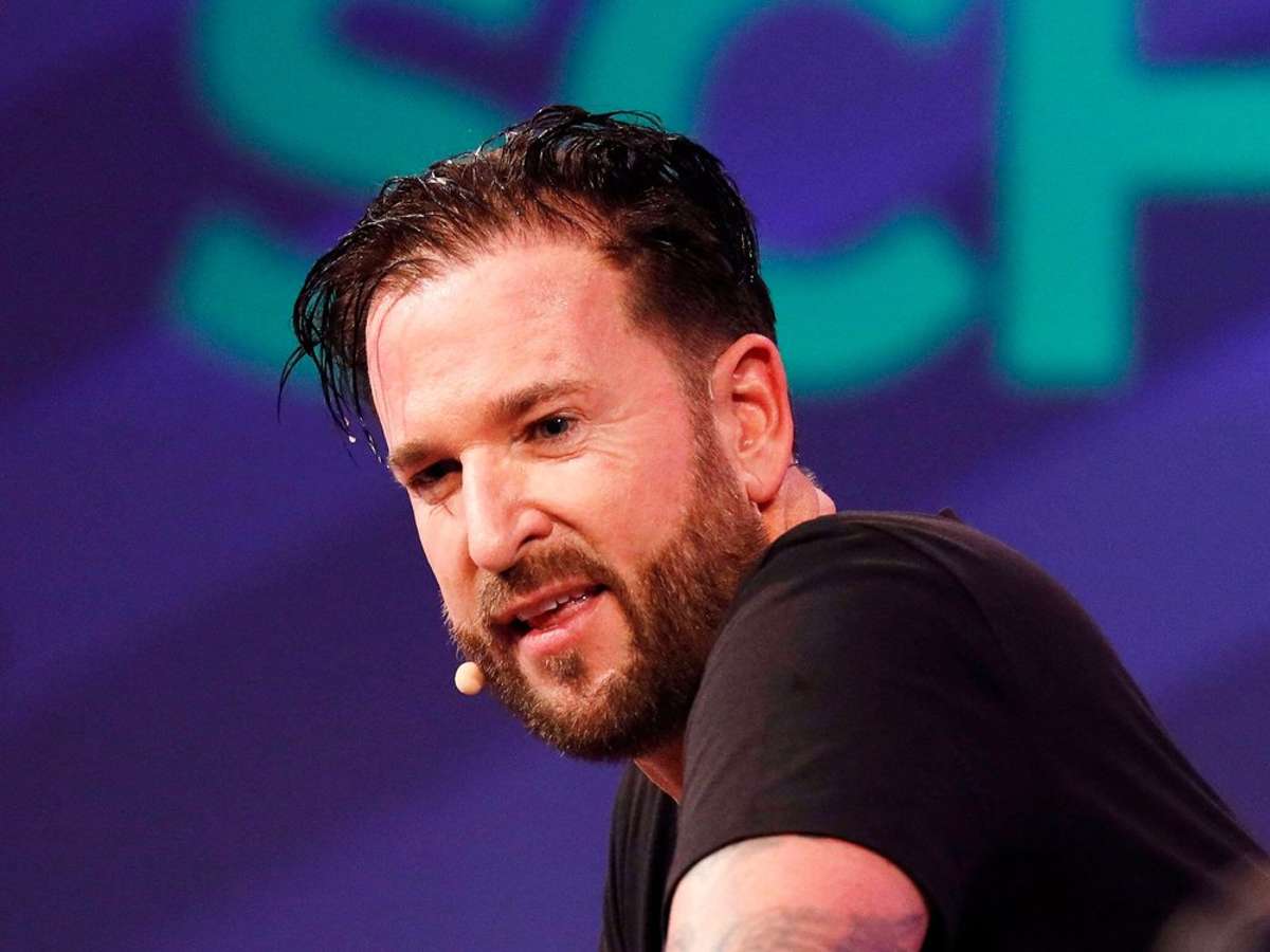 Der umstrittene Schlagersänger Michael Wendler kehrt ins deutsche Fernsehen zurück Der umstrittene Schlagersänger Michael Wendler kehrt ins deutsche Fernsehen zurück