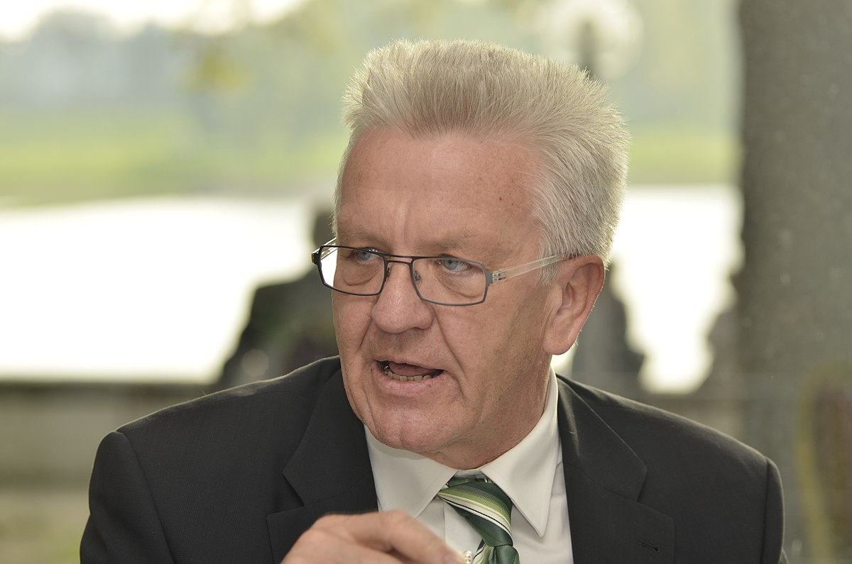 Winfried Kretschmann hat Bundeskanzler Olaf Scholz Führungsschwäche vorgeworfen