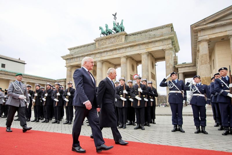 König Charles III. gewinnt die Herzen in Deutschland König Charles III. gewinnt die Herzen in Deutschland