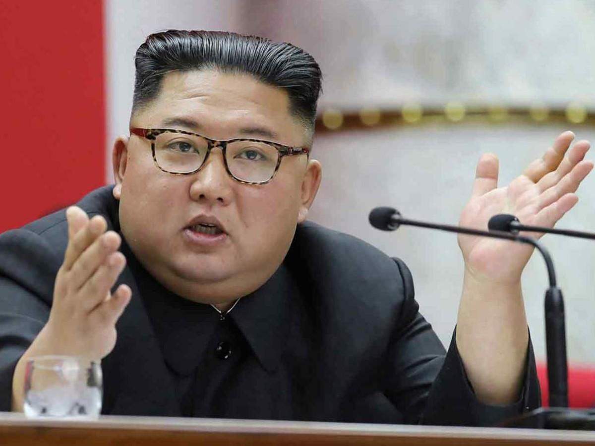  Kim Jong Un:  Nordkoreas erster Spionagesatellit ist startbereit