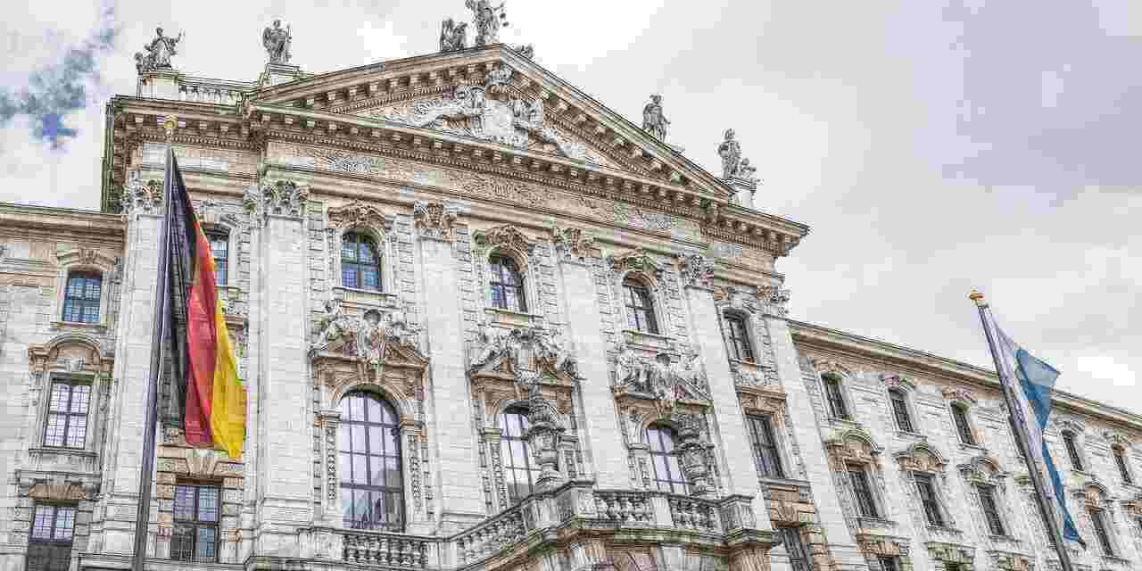 Münchner Staatsanwaltschaft hat vier Manager wegen illegalen Exports von Überwachungssoftware angeklagt Münchner Staatsanwaltschaft hat vier Manager wegen illegalen Exports von Überwachungssoftware angeklagt