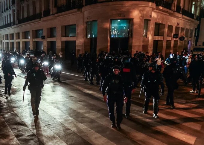 Schweiz: In Lausanne wurden Fenster eingeschlagen und sieben Personen festgenommen – ein "Echo" der Gewalt in Frankreich