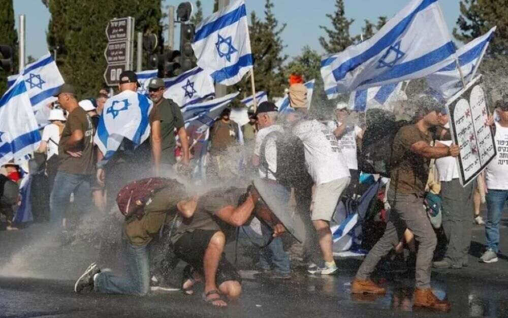 Nach der Verabschiedung der Justizreform sind in Israel wieder heftige Demonstrationen