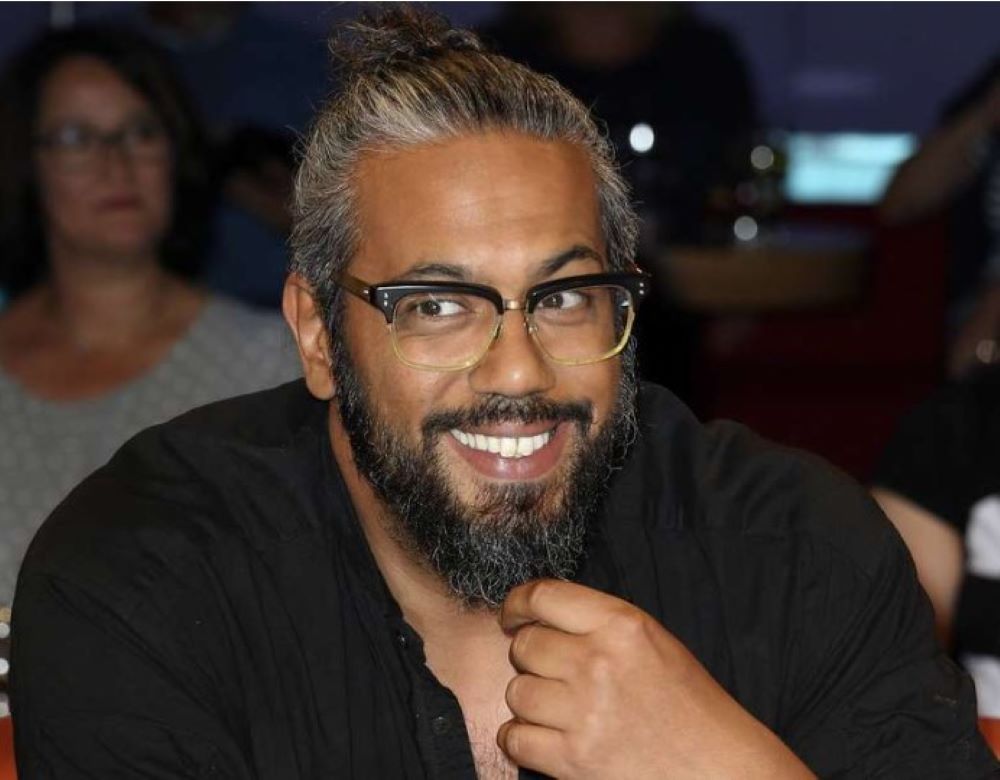 Samy Deluxe stellt sein sehr persönliches Album "Hochkultur 2" vor Samy Deluxe stellt sein sehr persönliches Album "Hochkultur 2" vor