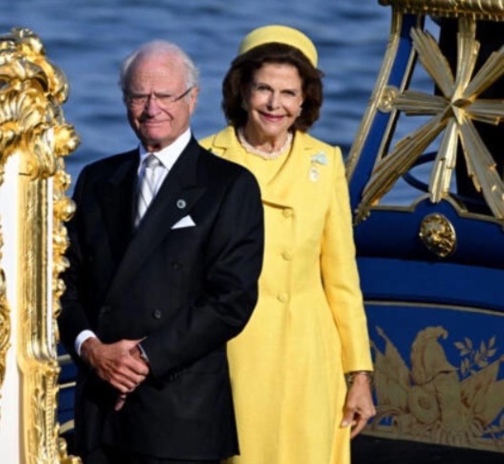 Schweden drängen sich zum königlichen Jubiläum in der Hauptstadt