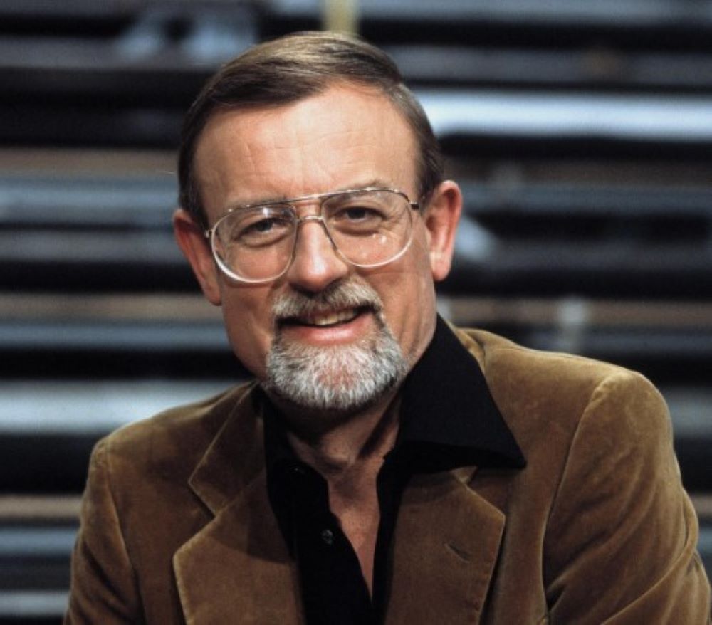 Roger Whittaker der aus Durham Town bekannte Folksänger ist im Alter von 87 Jahren gestorben Roger Whittaker der aus Durham Town bekannte Folksänger ist im Alter von 87 Jahren gestorben