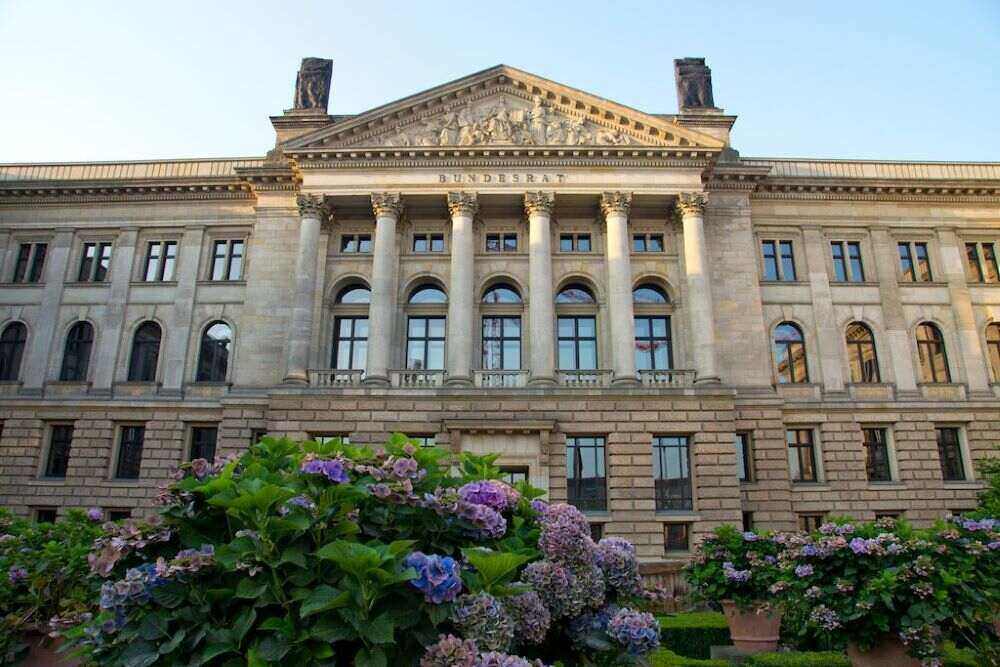 Kabinett verabschiedet ein Gesetz das die Abschiebung abgelehnter Asylbewerber erleichtern soll