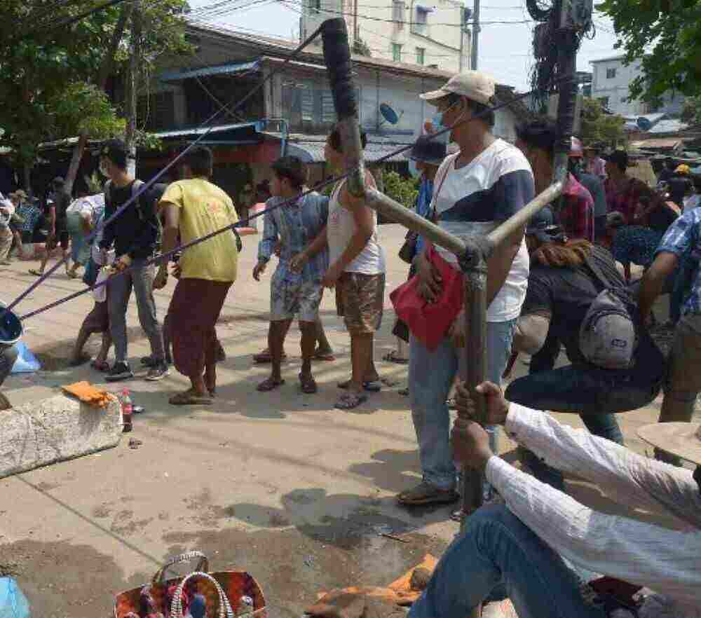 Dutzende Tote im Militärlager für Vertriebene in Myanmar