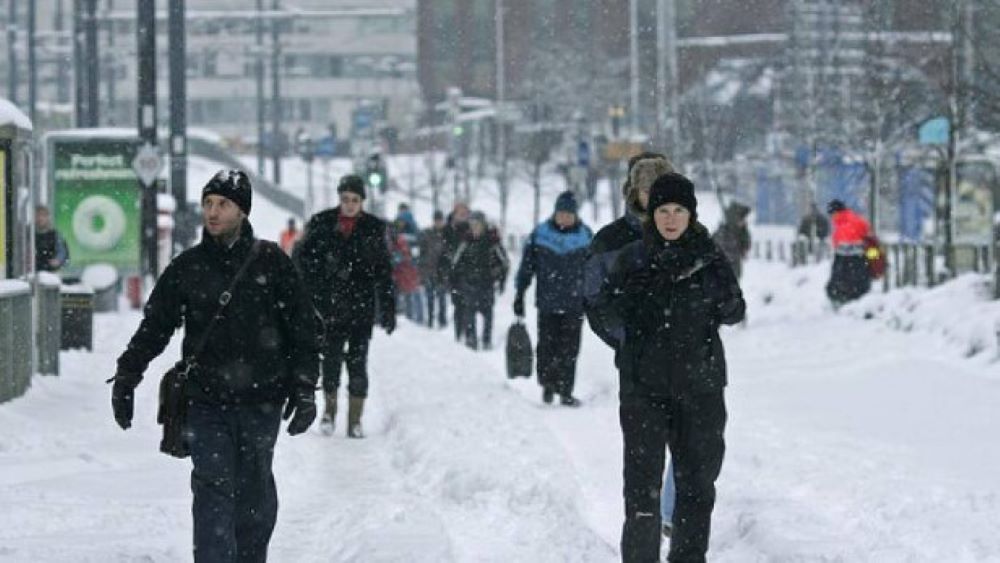 Heftige Schneefälle in Nordengland: Stromausfälle und Chaos auf den Straßen