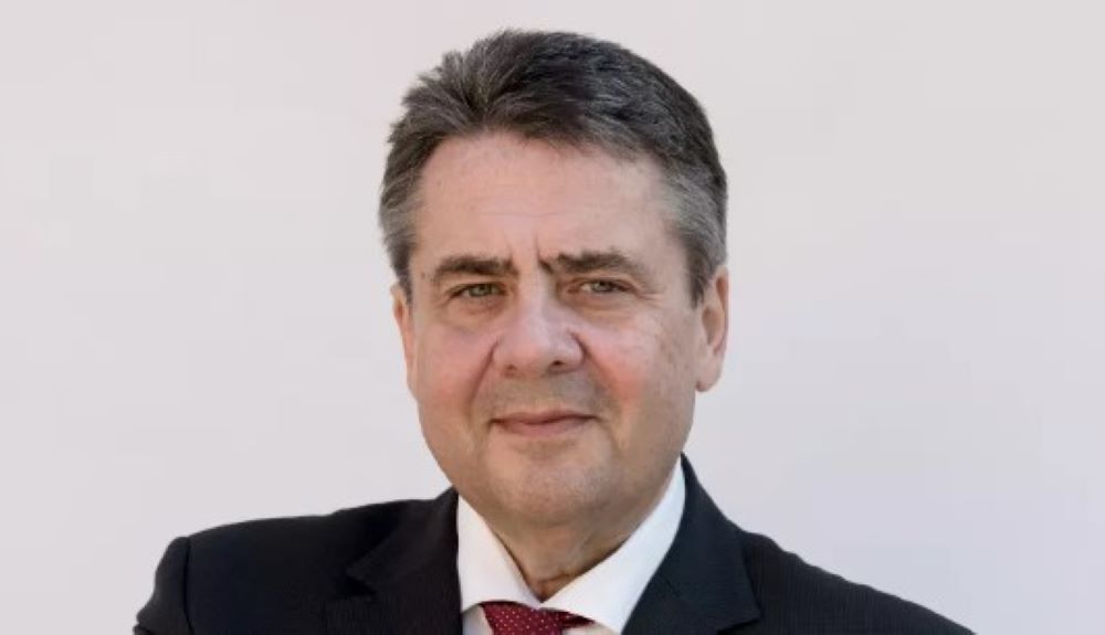 Gabriel: Wir versagen in weiten Teilen bei Integration von Migranten Gabriel: Wir versagen in weiten Teilen bei Integration von Migranten