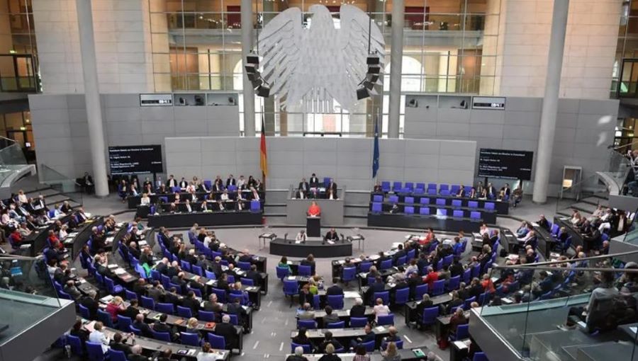 Bundestag will am Freitag für neues Staatsangehörigkeitsrecht diskutieren