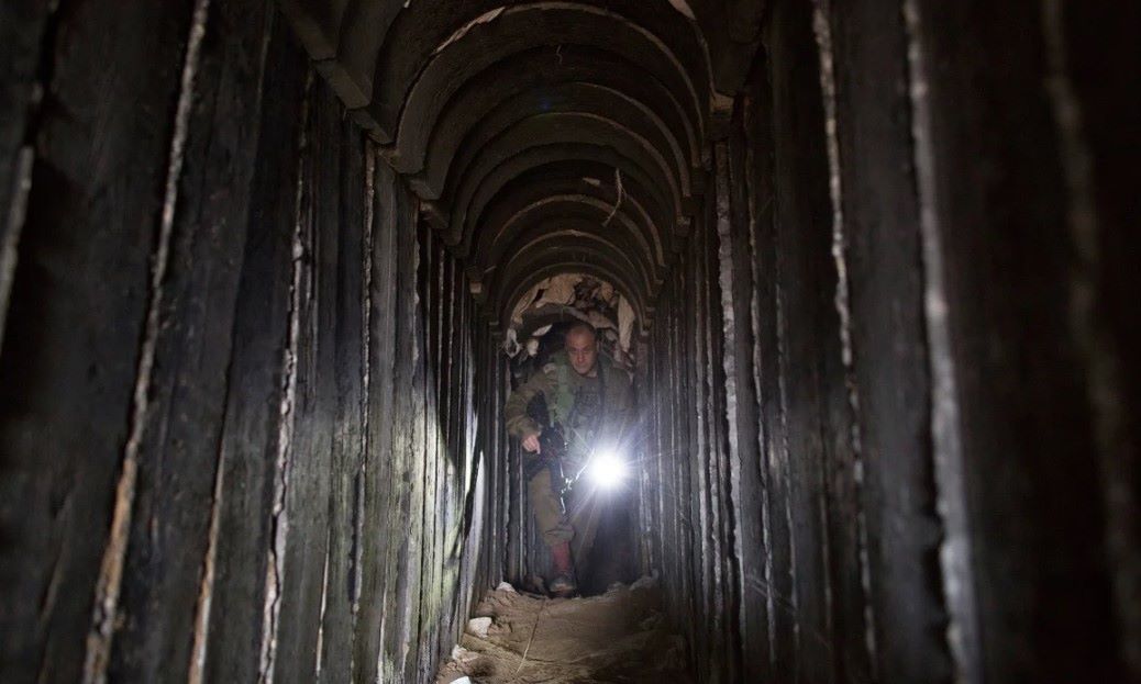 Israel überschwemmt Hamas-Tunnel in Gaza