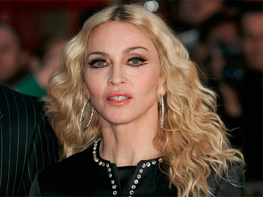 Madonna "Queen of Pop" lässt Fans stundenlang warten Madonna "Queen of Pop" lässt Fans stundenlang warten
