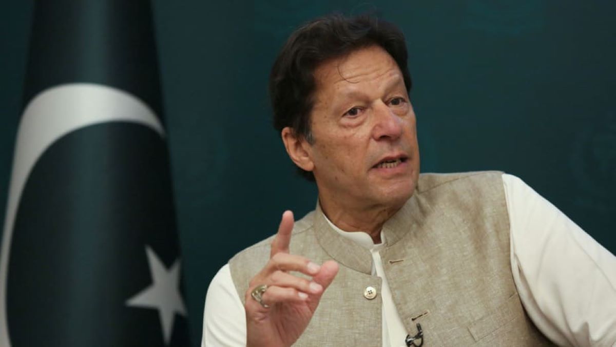 Wahlen in Pakistan: Ex-Premier Imran Khan und dessen Oppositionspartei PTI sind die stärkste Kraft