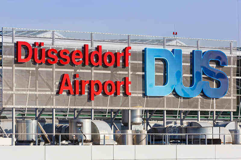 Sicherheitspersonal am Airport in Düsseldorf wird auch für Donnerstag zu einem Streik aufgerufen Sicherheitspersonal am Airport in Düsseldorf wird auch für Donnerstag zu einem Streik aufgerufen