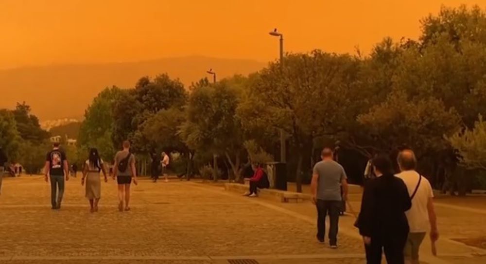 Griechenlands Hauptstadt färbt sich durch Staubwolken aus Nordafrika orange