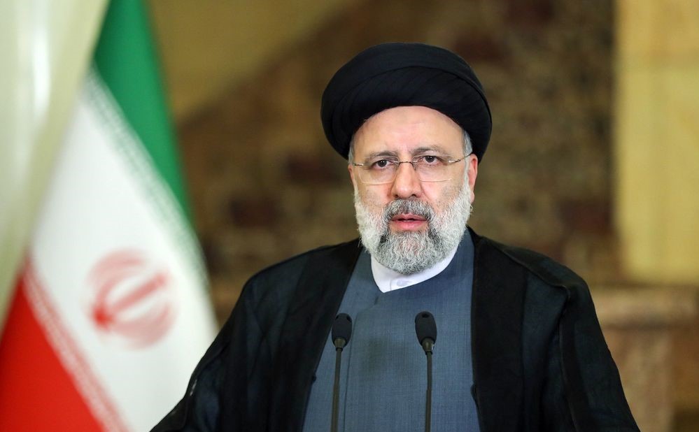 Tragischer Hubschrauberabsturz im Iran fordert das Leben von Präsident Raisi und führenden Regierungsbeamten