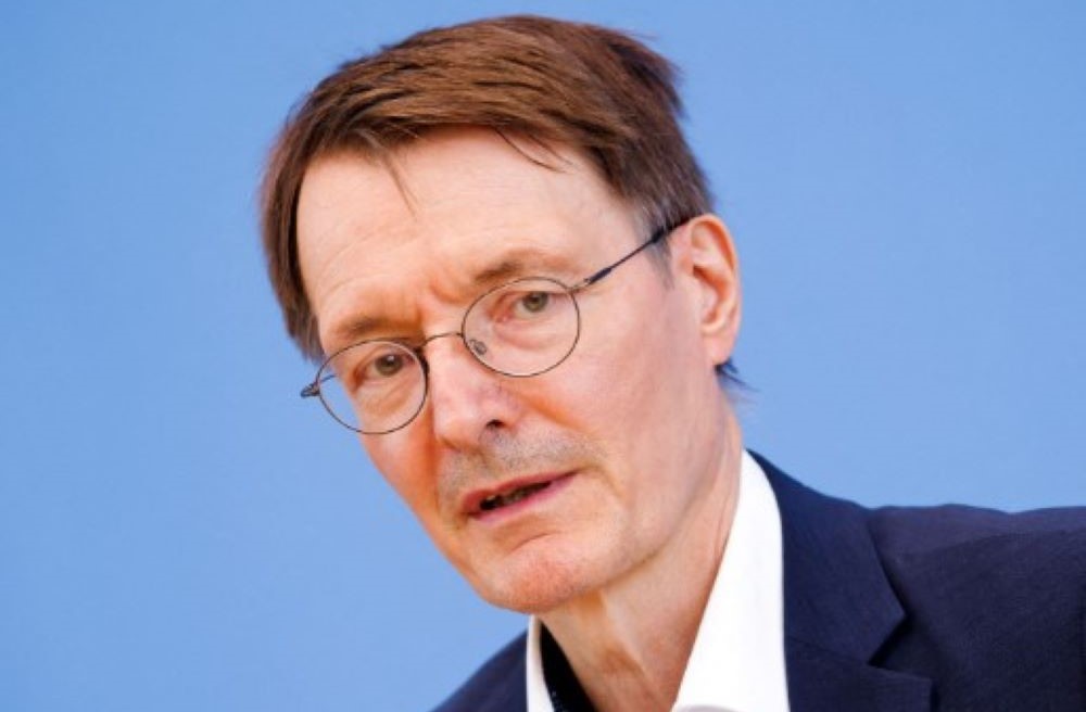 Lauterbach stellt umfassende Hitzeschutzpläne für Kliniken und Pflegeeinrichtungen vor