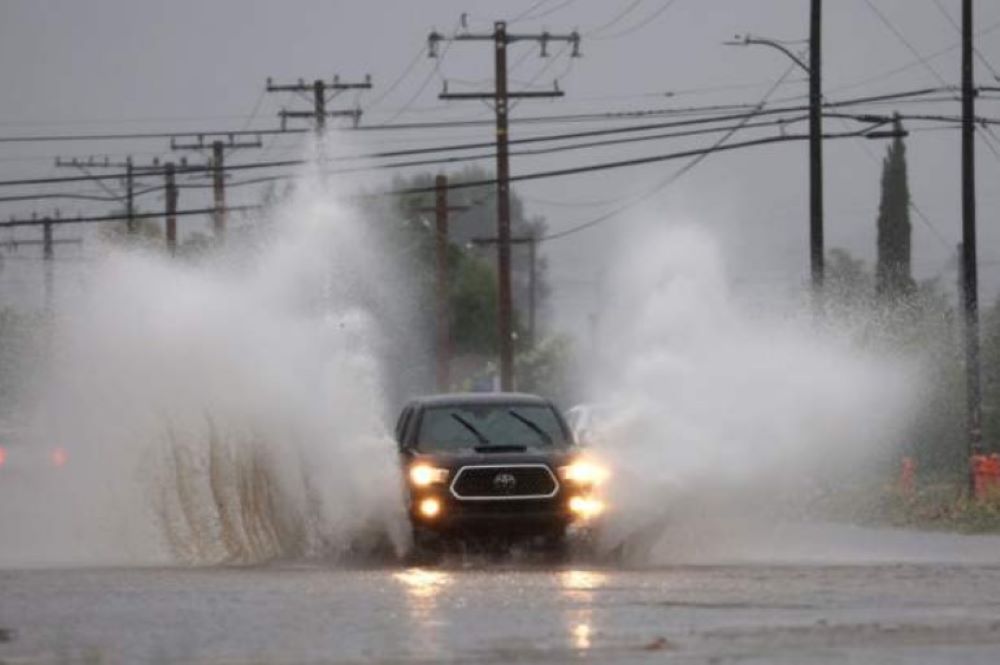 Heftige Unwetter in Texas fordern vier Todesopfer und verursachen massive Stromausfälle