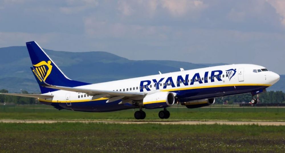 Ryanair meldet Rekordgewinn von 1,9 Milliarden Euro und kündigt niedrigere Ticketpreise an Ryanair meldet Rekordgewinn von 1,9 Milliarden Euro und kündigt niedrigere Ticketpreise an